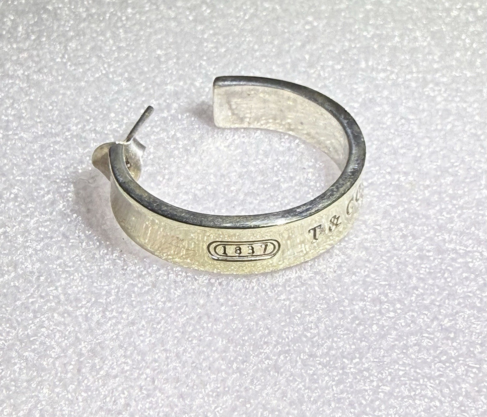 Single 1837 Tiffany & Co 1997 Sterling 925 Concave 1” Hoop Earring 7.89