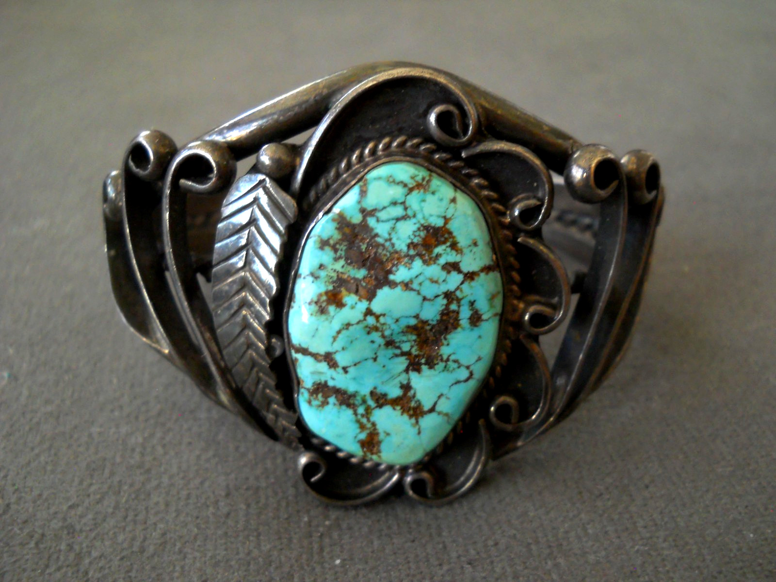 Southwestern Native American Navajo LightBlue Turquoise 925 Silver Cuff Bracelet