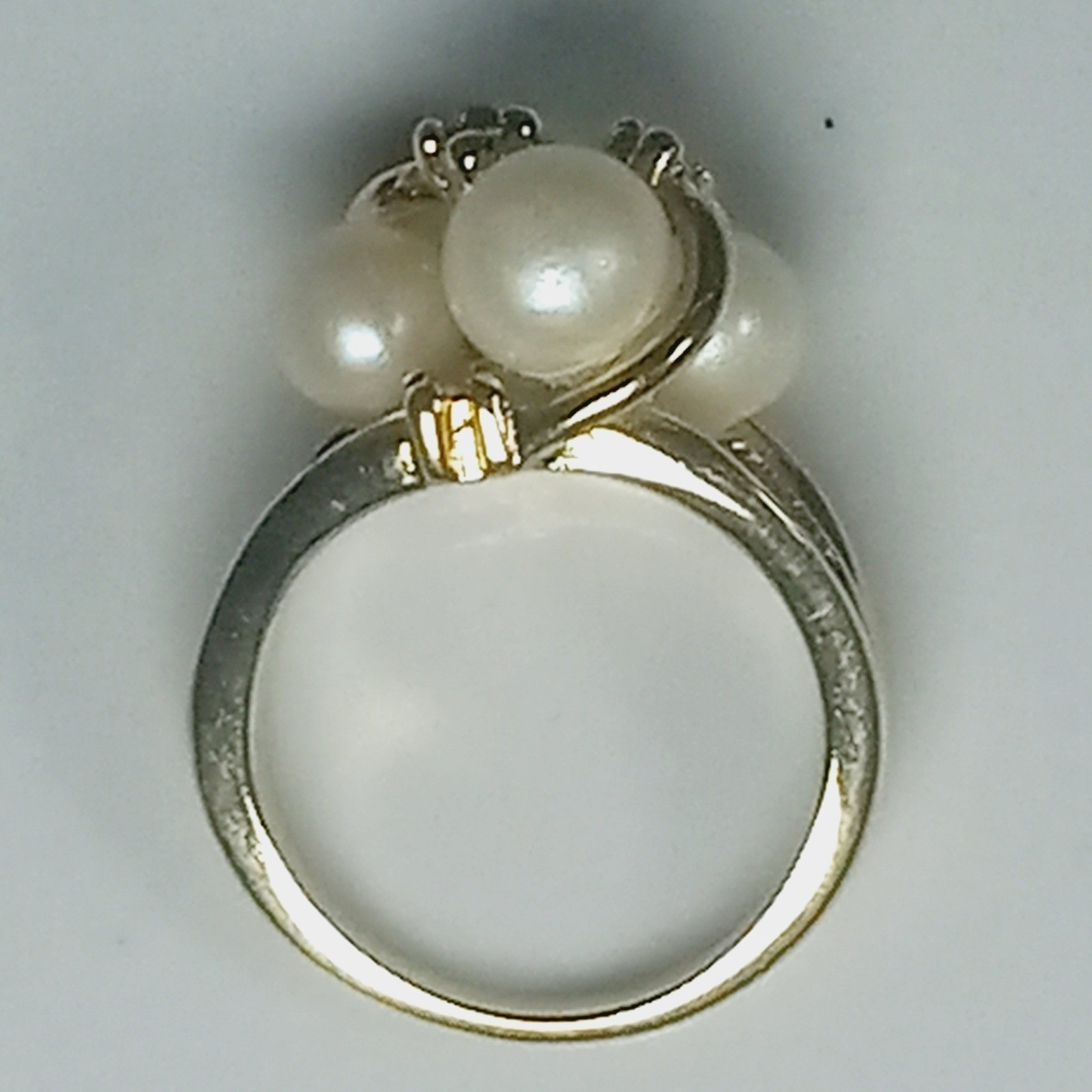 PD Gold Tone Faux Pearl Cluster Ring Size 7 Blue Clear Accent Stones Costume
