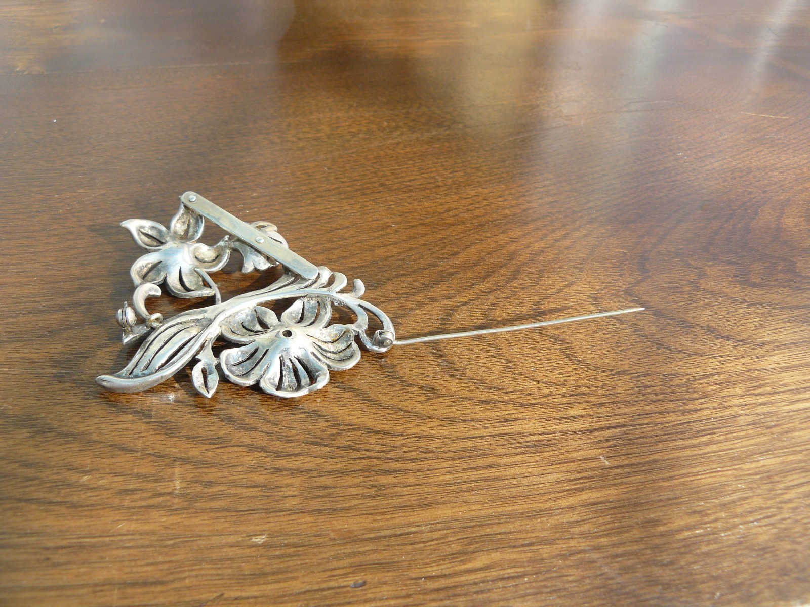 Antique sterling silver marcasite floral brooch garnet centre Art Nouveau 24g