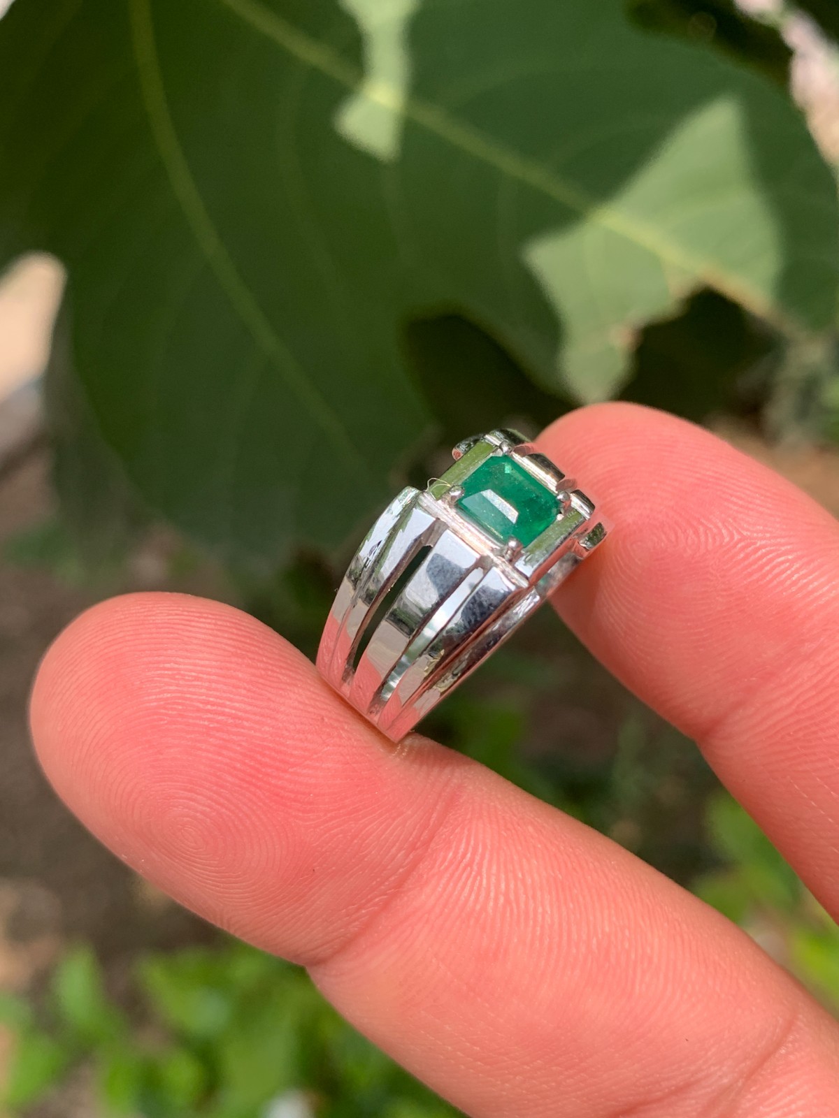 Natural 1 Carat Vivid Green Swat Emerald Handmade 925 Sterling Silver Ring Rhodi