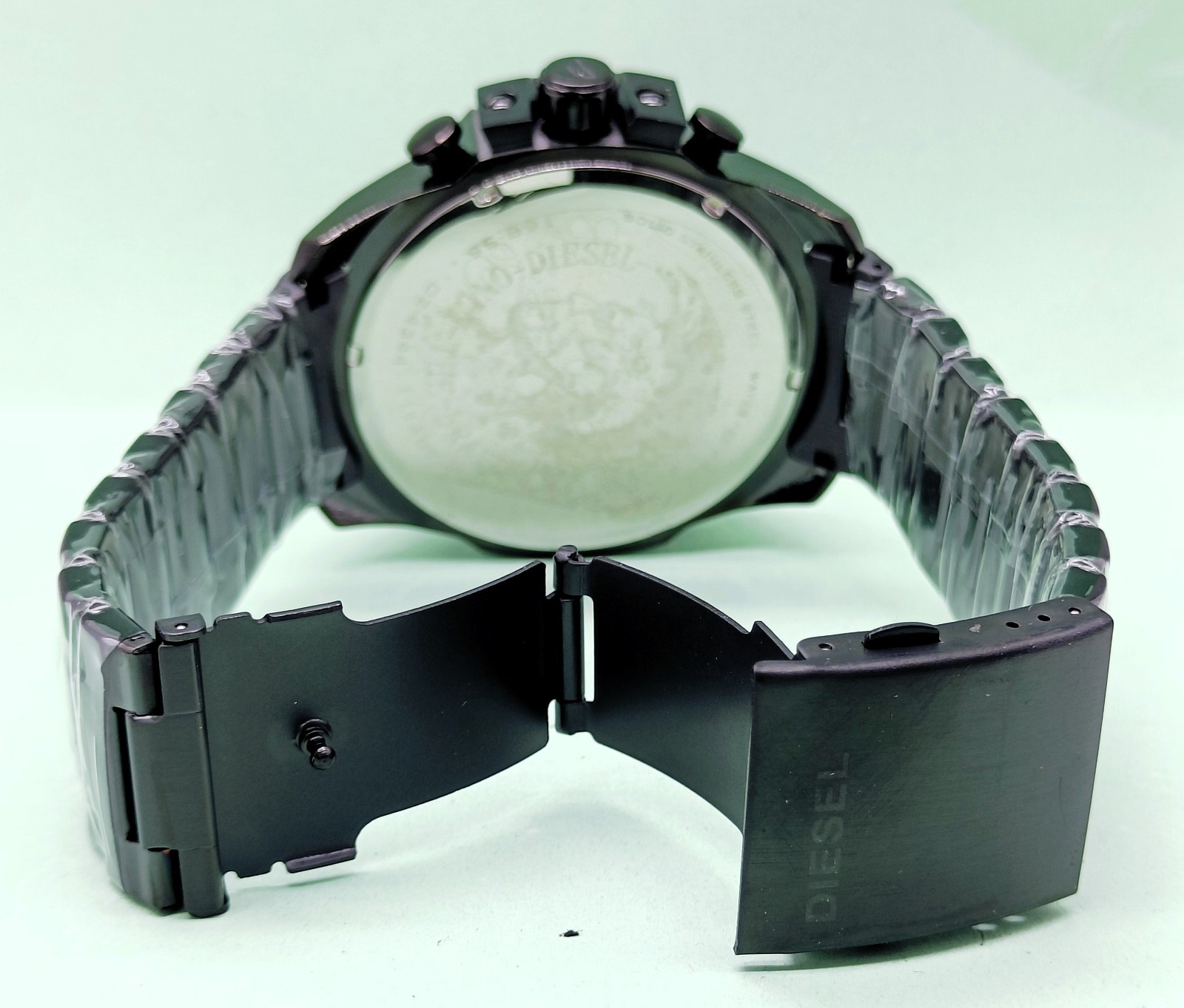 Amazing Diesel 10 Bar “ONLY THE BRAVE” Chronograph Quartz Men’s Wrist Watch