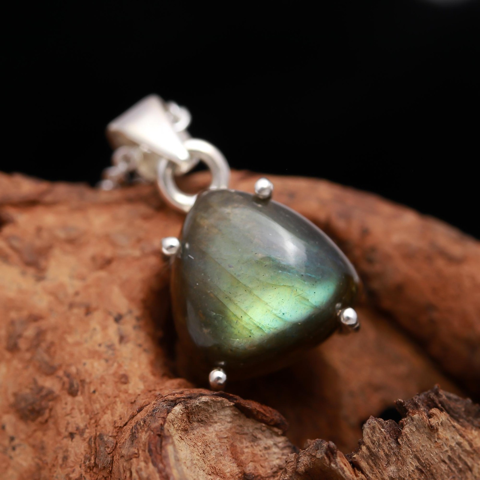 Natural Labradorite Trillion Chain Necklace 925 Sterling Silver Handmade Jewelry