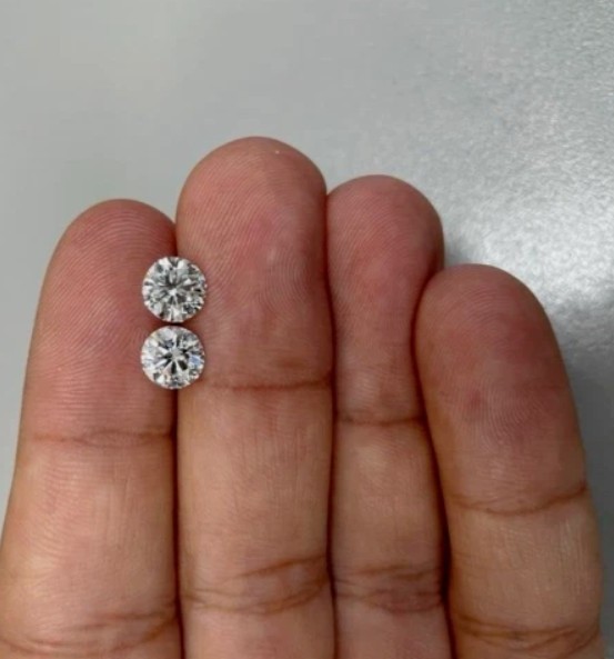 Pair Loose CVD Diamond Round Lab Grown 4 x 4 mm IF Clarity D Color Certified