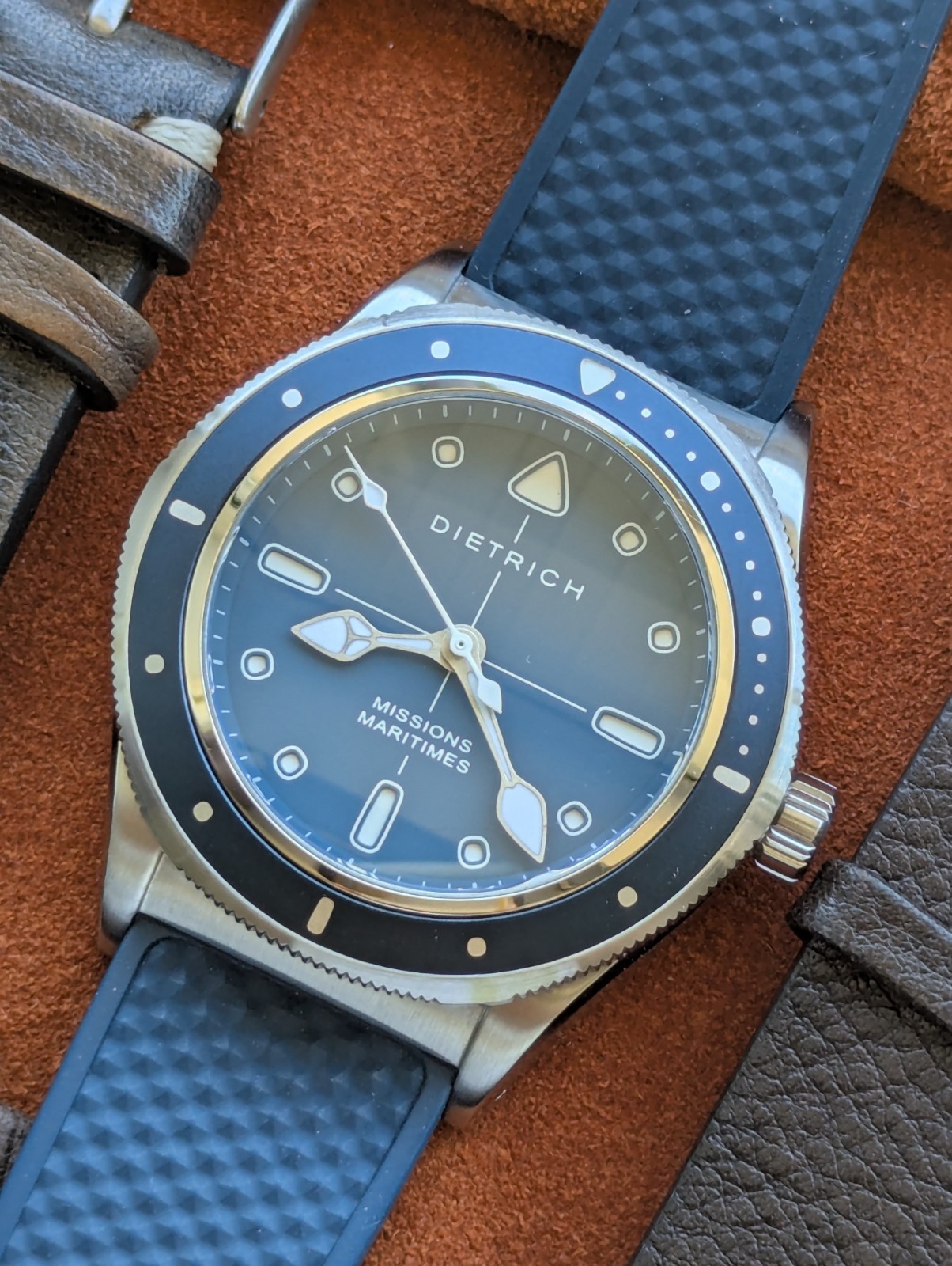 Mint 2023 Dietrich Missions Maritimes Blue SD-2 Automatic Dive Watch, full set