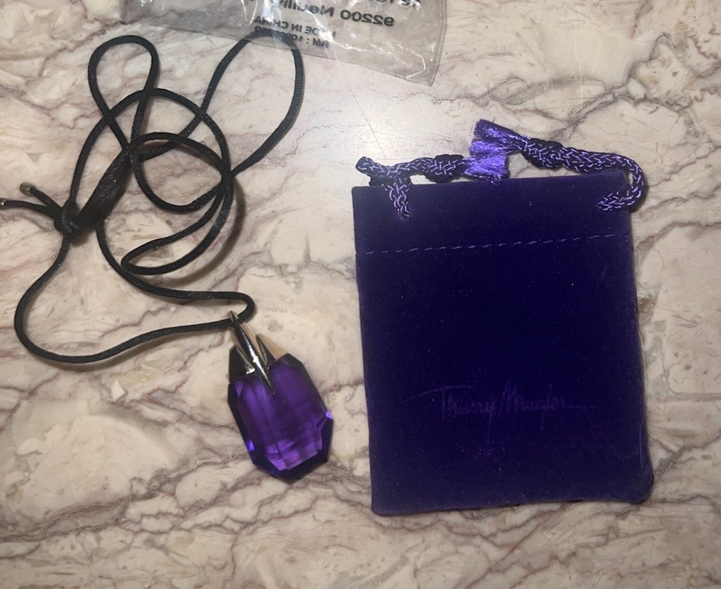 Rare Thierry Mugler Alien Perfume GWP Purple Talisman Pendant Necklace Crystal