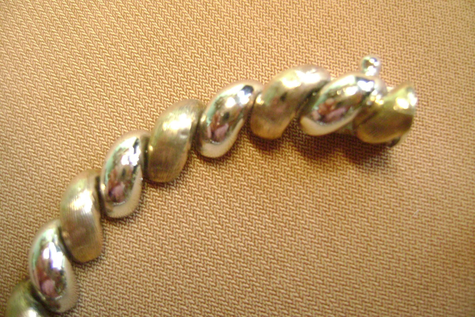 VINTAGE TWO TONE ITALIAN .925 GOLD OVER STERLING SILVER 13 GRAMS BRACELET