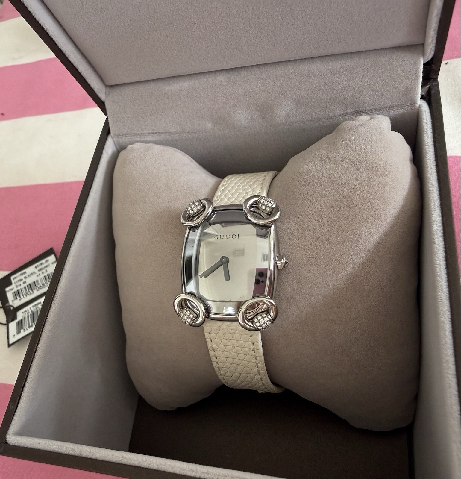 Gucci YA117506 Women’s Quartz Rectangular Silver Dial White Leather Strap Box