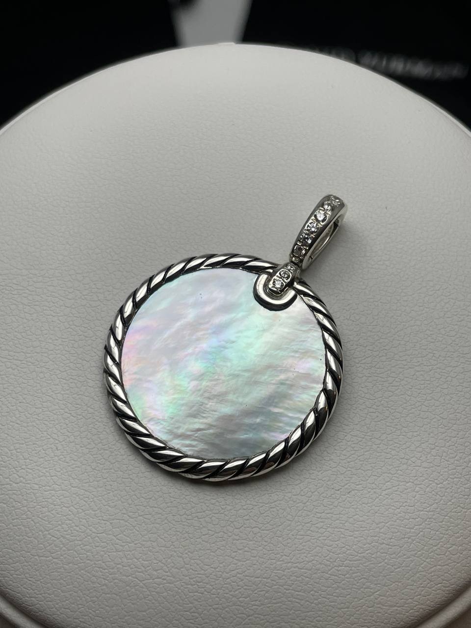 Authentic david yurman elements pendant black onyx mother of pearl and diamonds