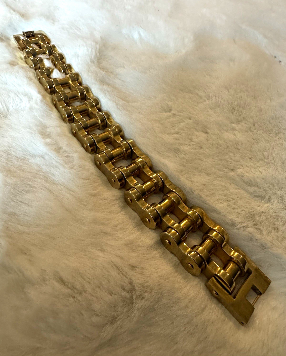 Gold Stainless Steel Bar Link Chain Bracelet 8 in Fold Over Clasp