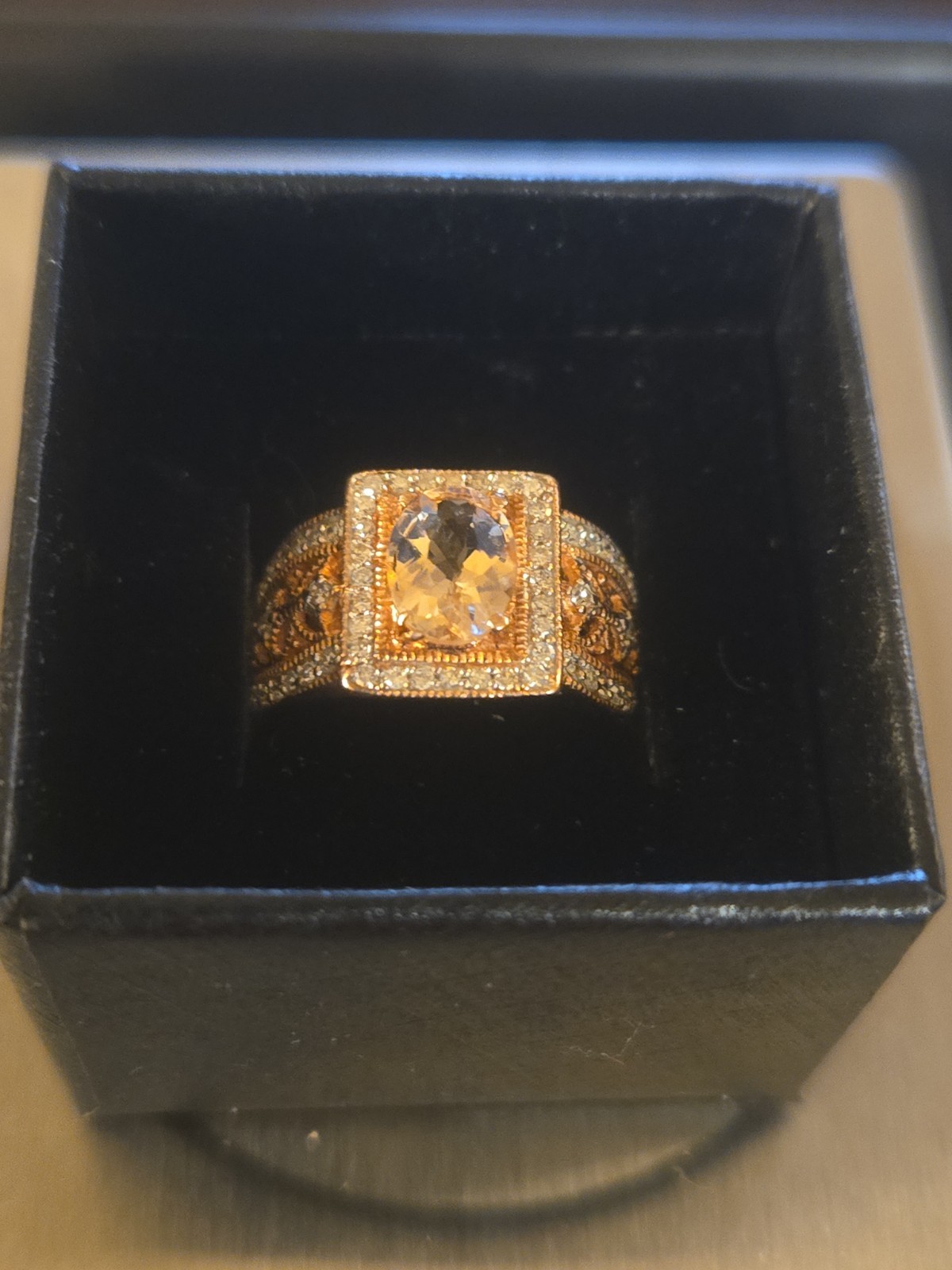 Stunning 10k Rose Gold Morganite Ring With Diamond Halo 3.2 Grams Size 7