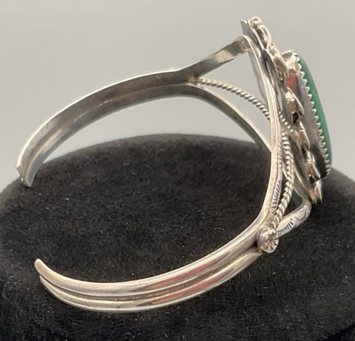 Native American Cuff Bracelet Silver Tone Malachite Stone 6″ Wrist 14.9g NICE
