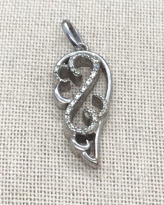 Jane Seymour Sterling Silver 925 Clear Diamond “Open Hearts” Pendant Y2383