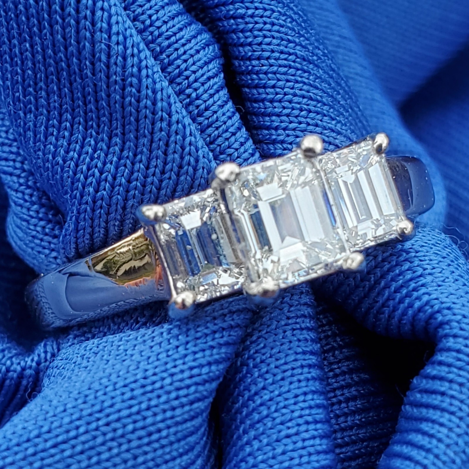 Original EARTH MINED DIAMOND Emerald cut Deco Engagement Ring Vintage 3 stone 7