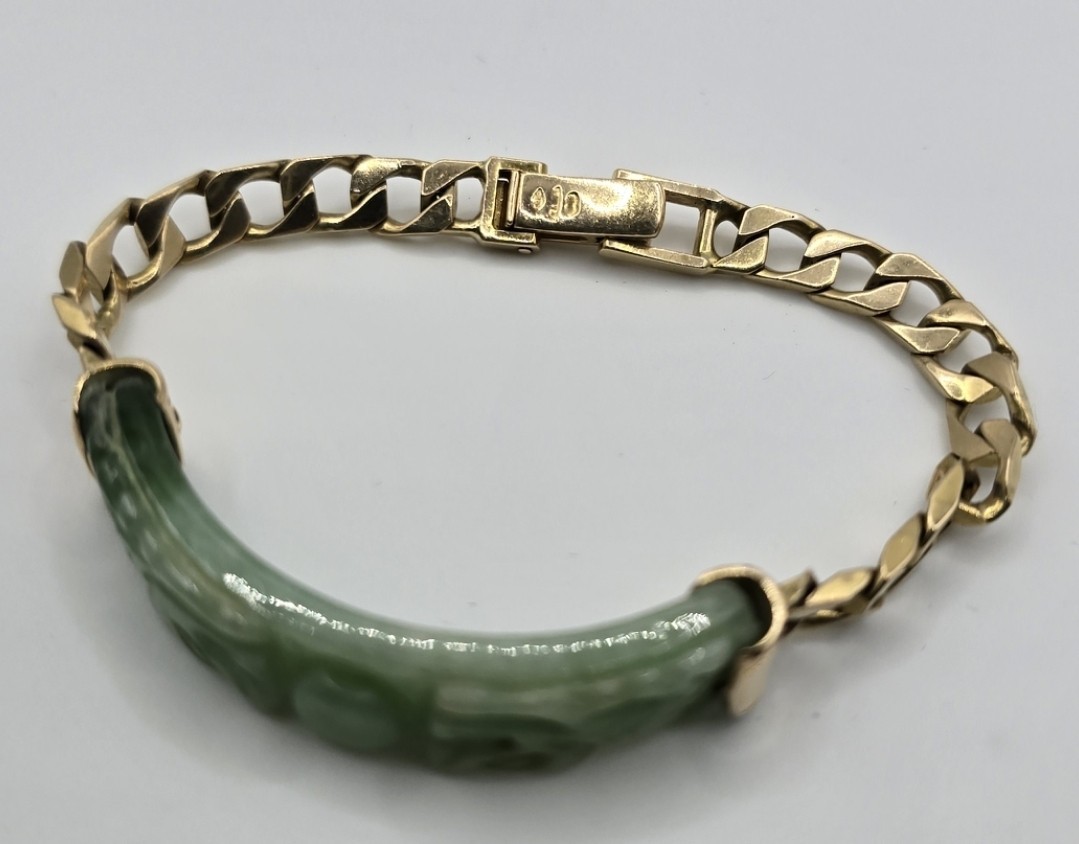 Exquisite Hand Assembled 14ct Yellow Gold Jade Bracelet