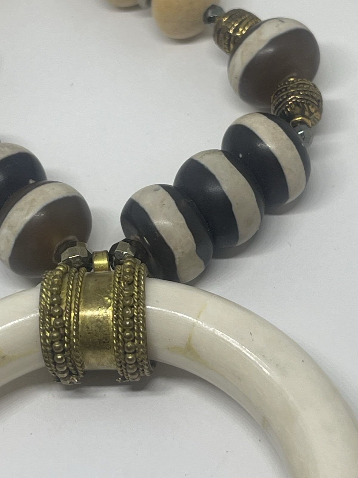 Vintage Betsy Pittard Designs BPD Horn Wood Acrylic Beaded Necklace Boho Bliss