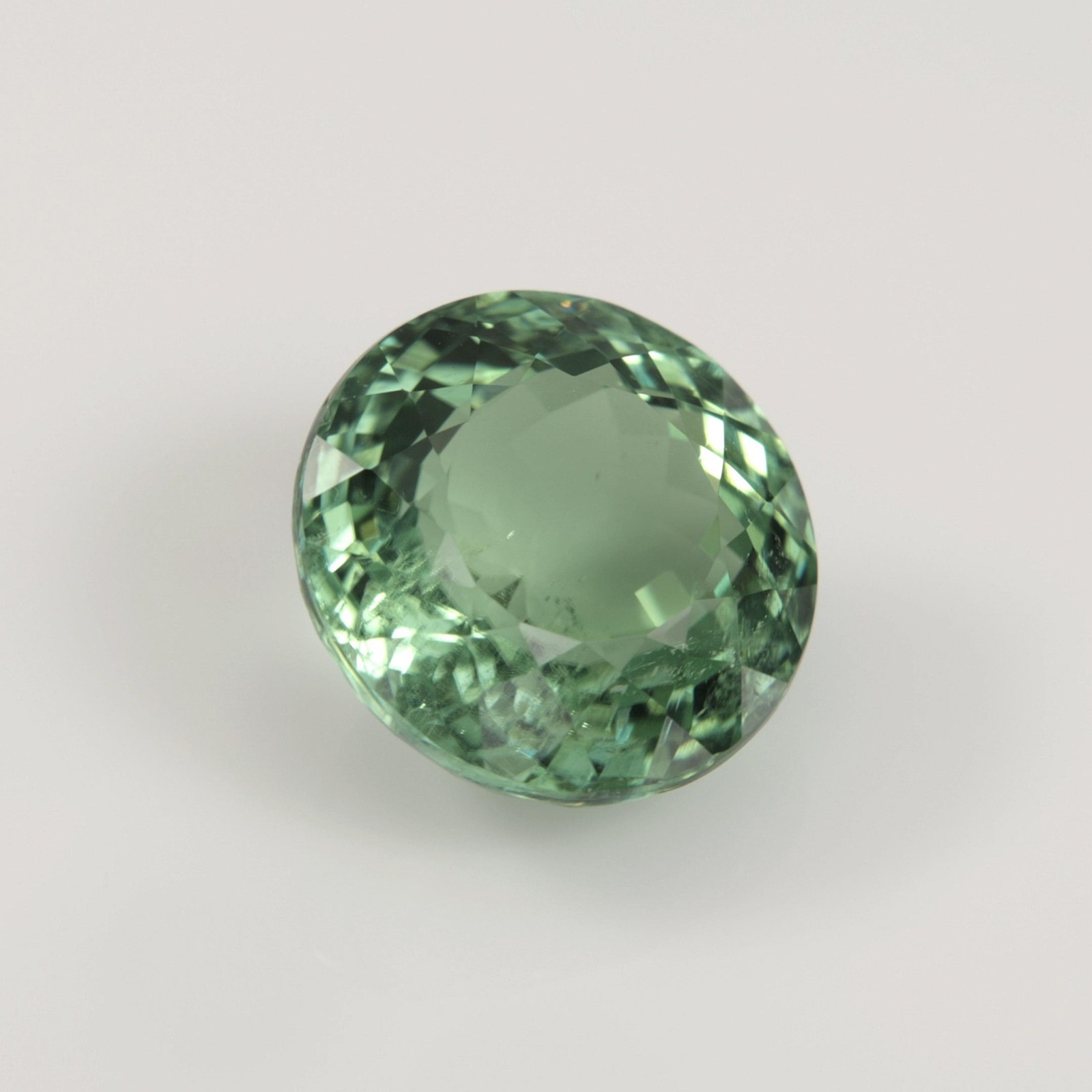 5.37carats mint green natural tourmaline round 11×7 mm 21041237