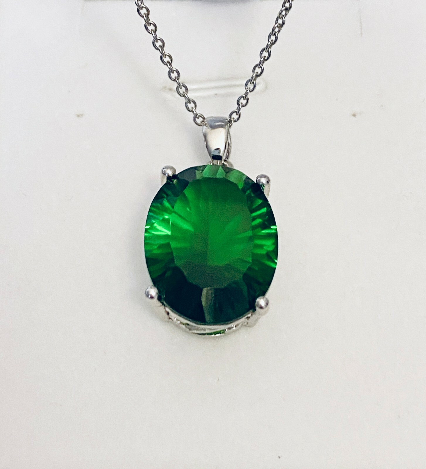 P11520 Forest Green Helenite Oval May Birthstone 925 Silver Pendant