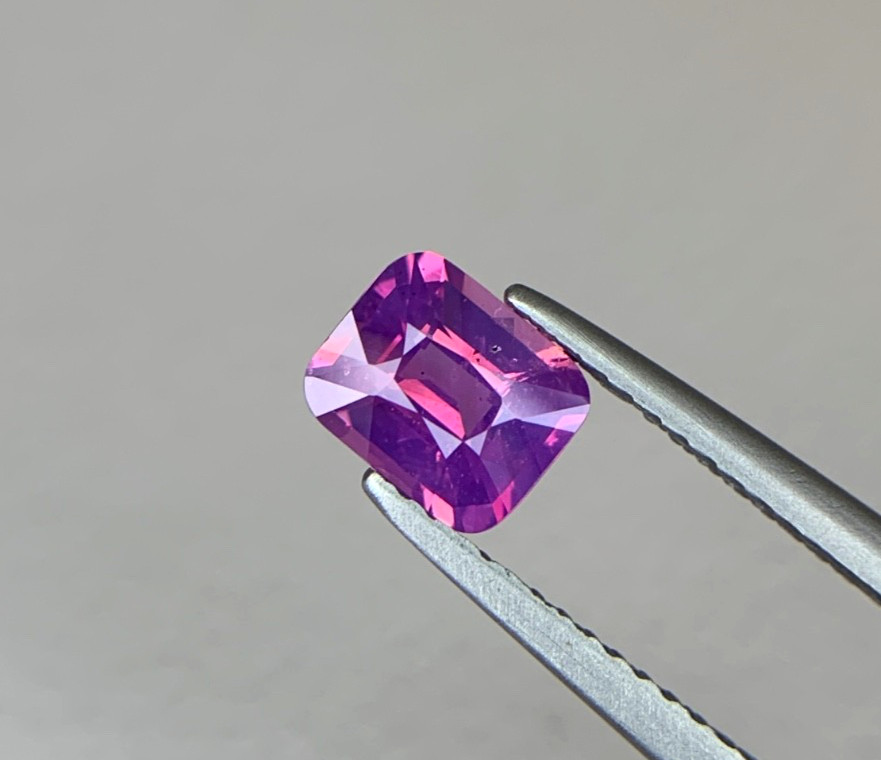 1.13ct Unheated Pink Sapphire CUS 6x5mm Purple Pinkish Color 100% Genuine Natur