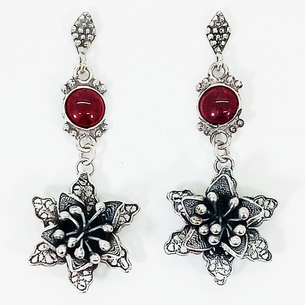Vintage 925 Sterling Silver Garnet 3D Filigree Floral Necklace & Earrings Set