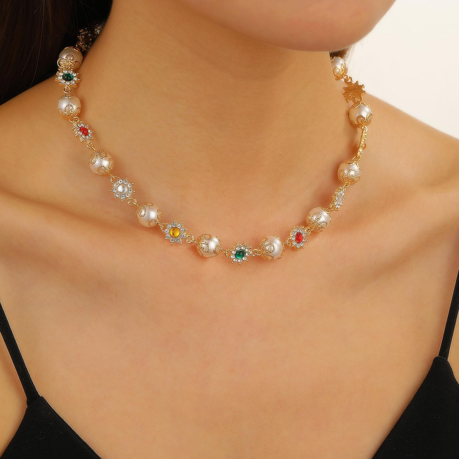 Dainty Pearl Necklace for Women Luxury White Pearl Choker Necklaces Colorful Gem