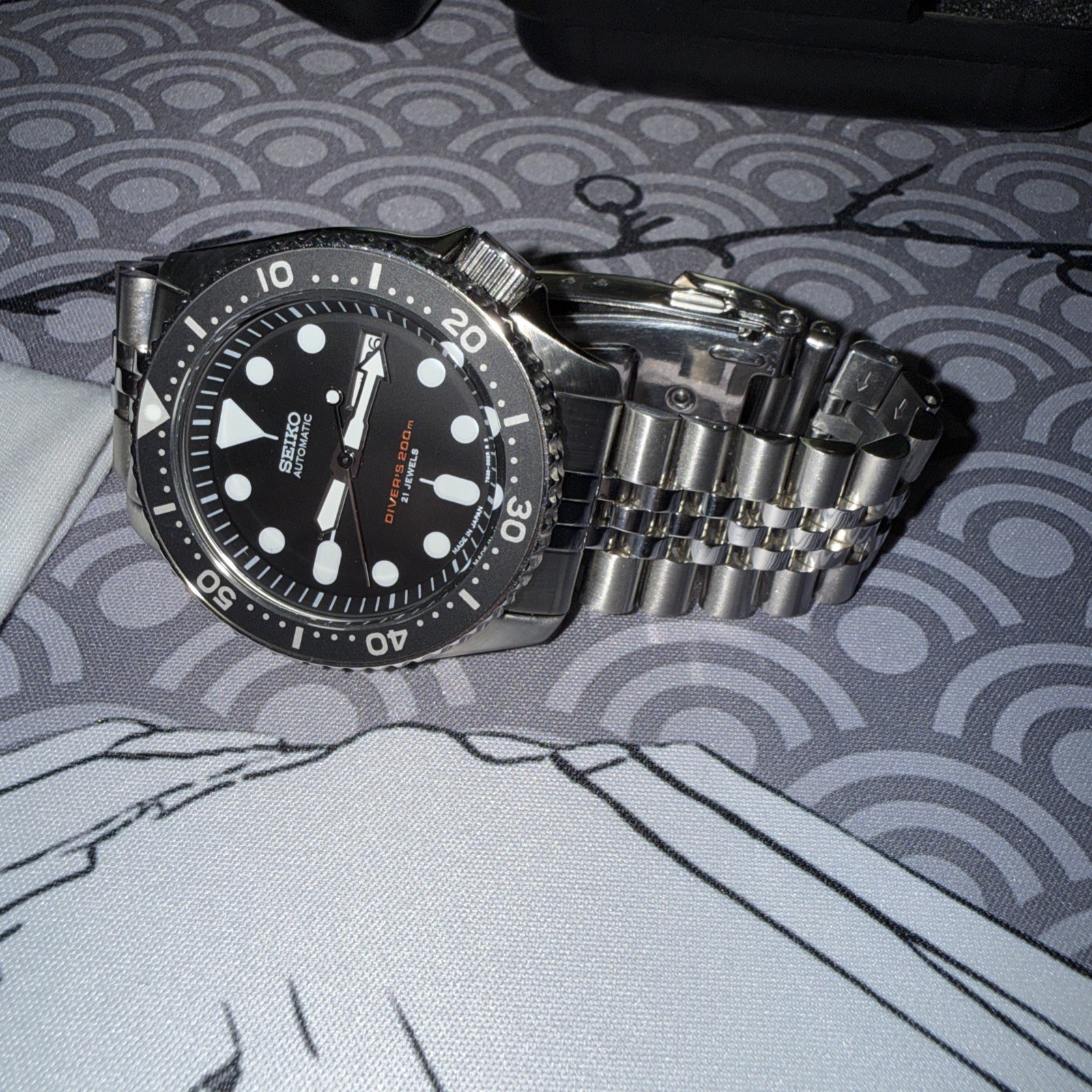 Seiko skx007 Automatic Diver’s Watch 200M Black Dial S.S. Jubilee Bracelet Men’s