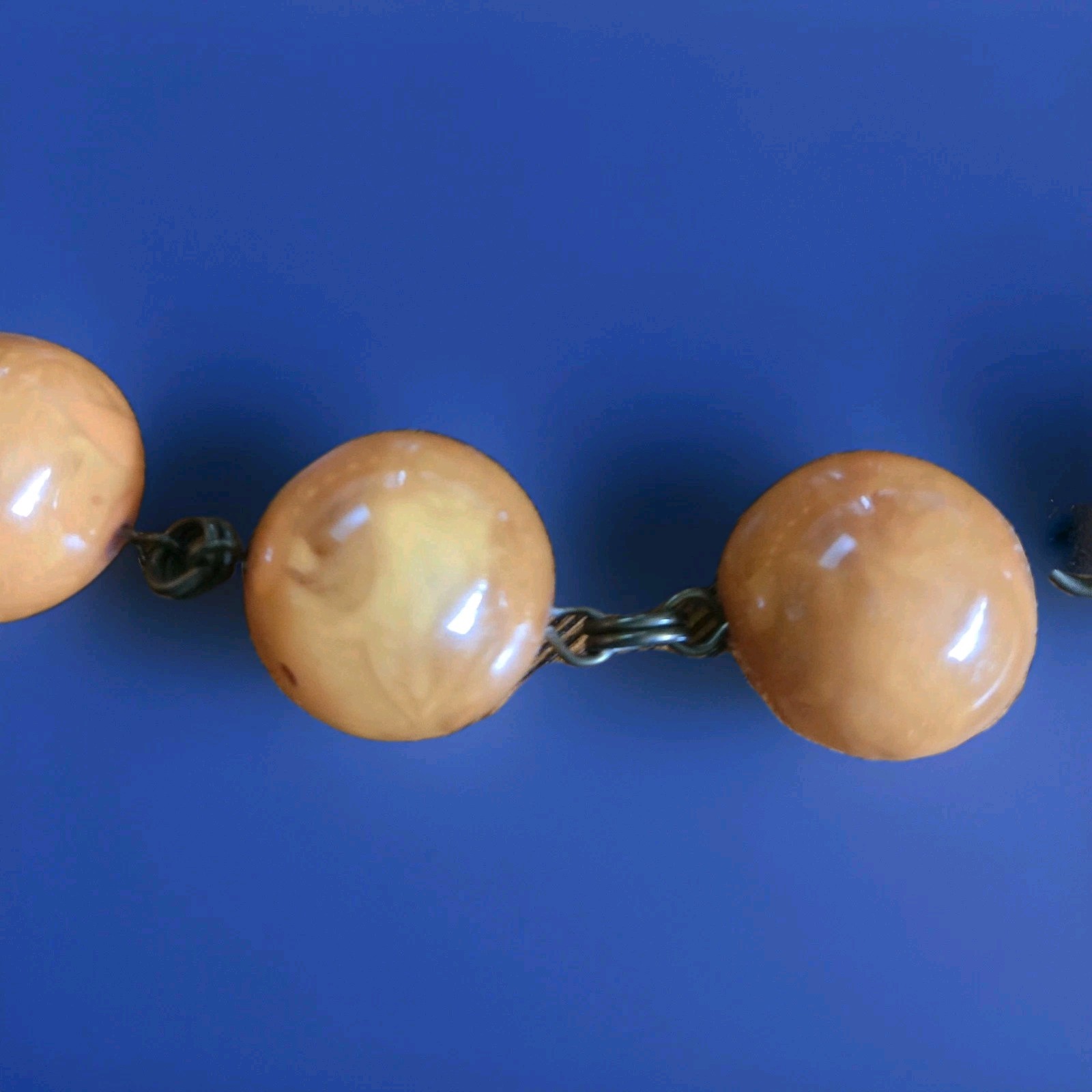VTG Tested Bakelite Art Deco Egg Yolk Butterscotch Graduated Bead Necklace 114 G
