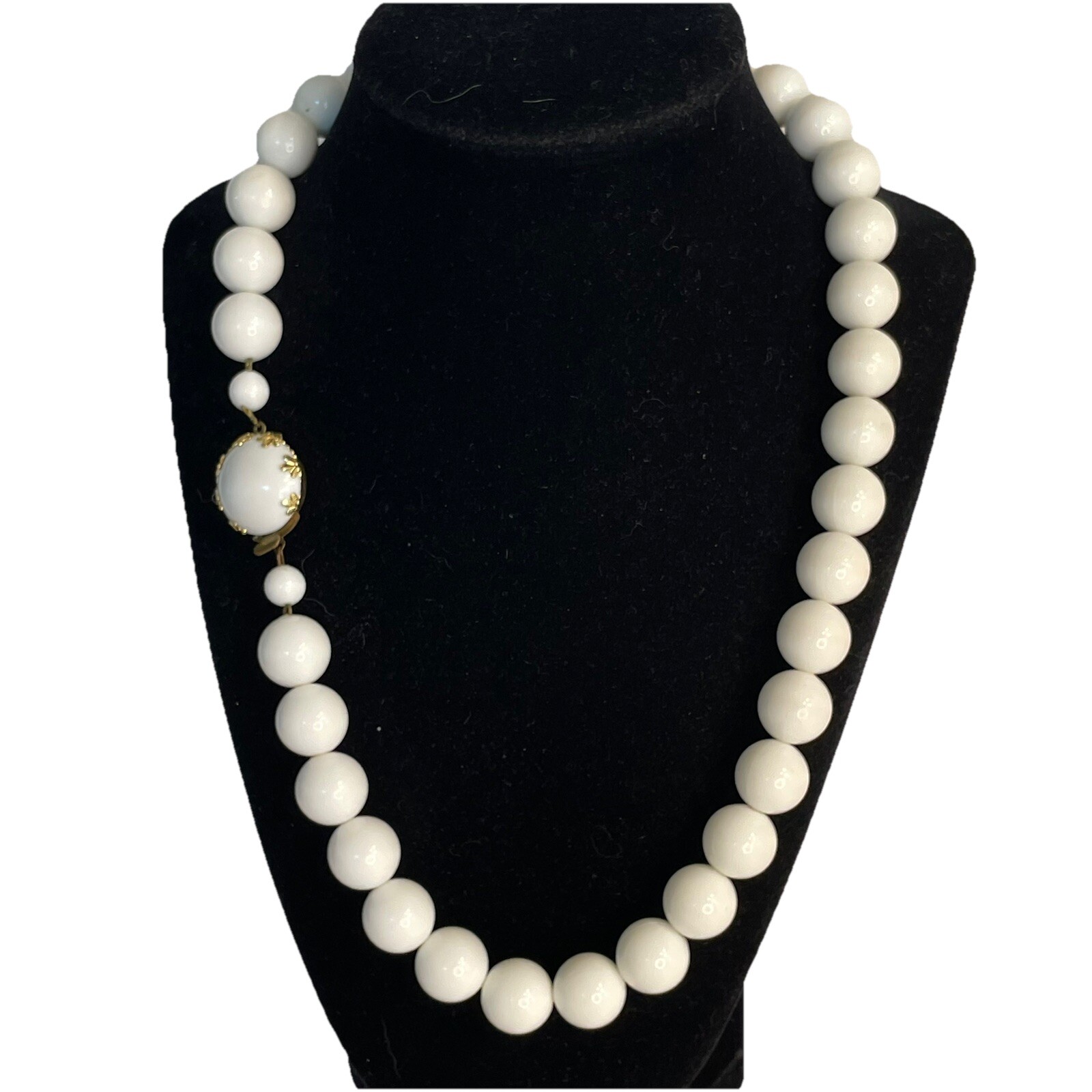 Vtg White Large Bead Gold Necklace Made In Austria Lucite Bubble Gum 1950 Classy