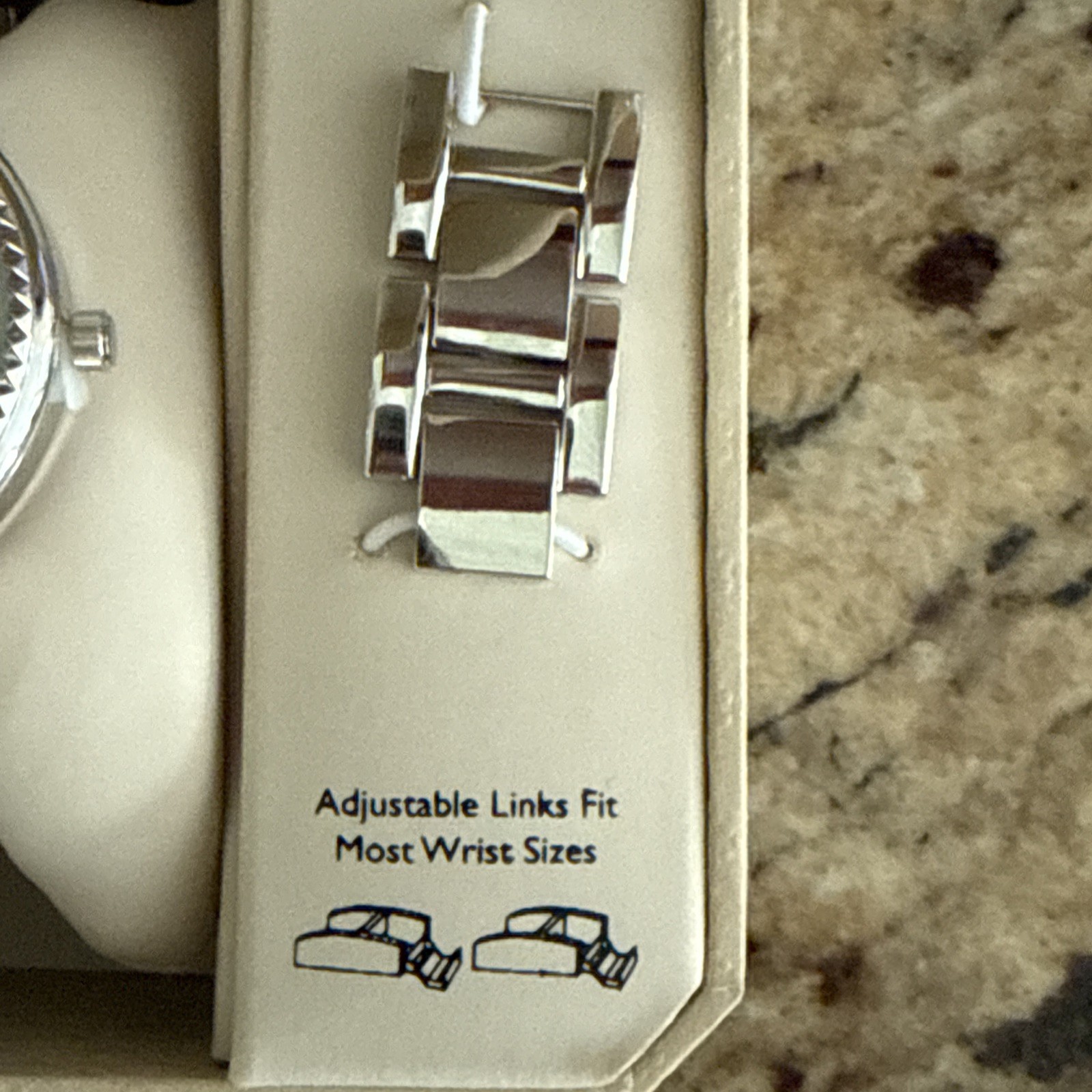 NIB Ellen Tracy Womens Watch Silver Crystal Embellished ET5249SLR New Battery