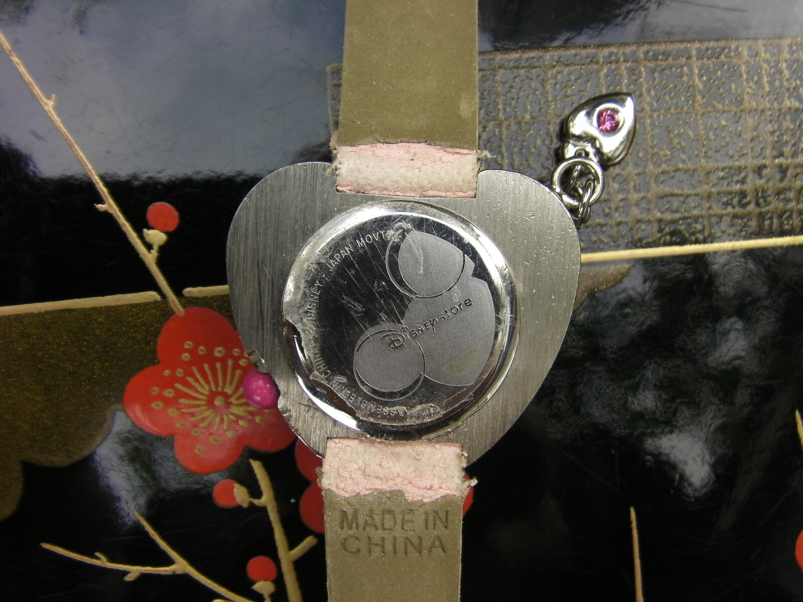 Disney Minnie small heart shaped pink watch 0304 scratched 18cm strap and chain