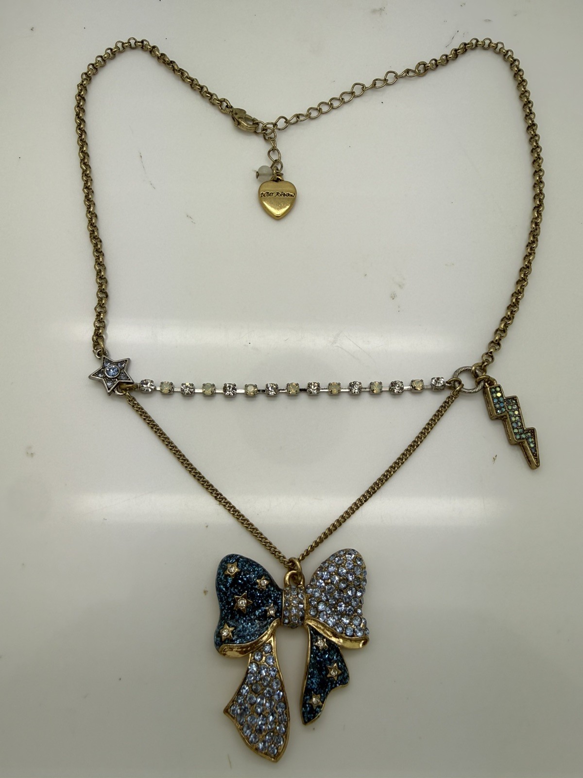 BETSEY JOHNSON HEAVENS TO BETSEY BLUE PAVE CRYSTAL Necklace Bolt & Bow 14-18” H9