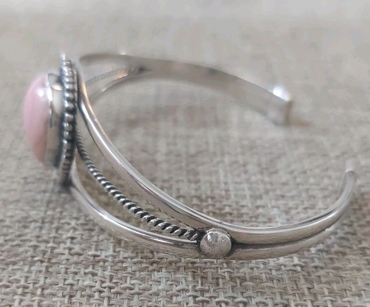 New Sterling Silver & Natural Pink Conch Heart Cuff Bracelet