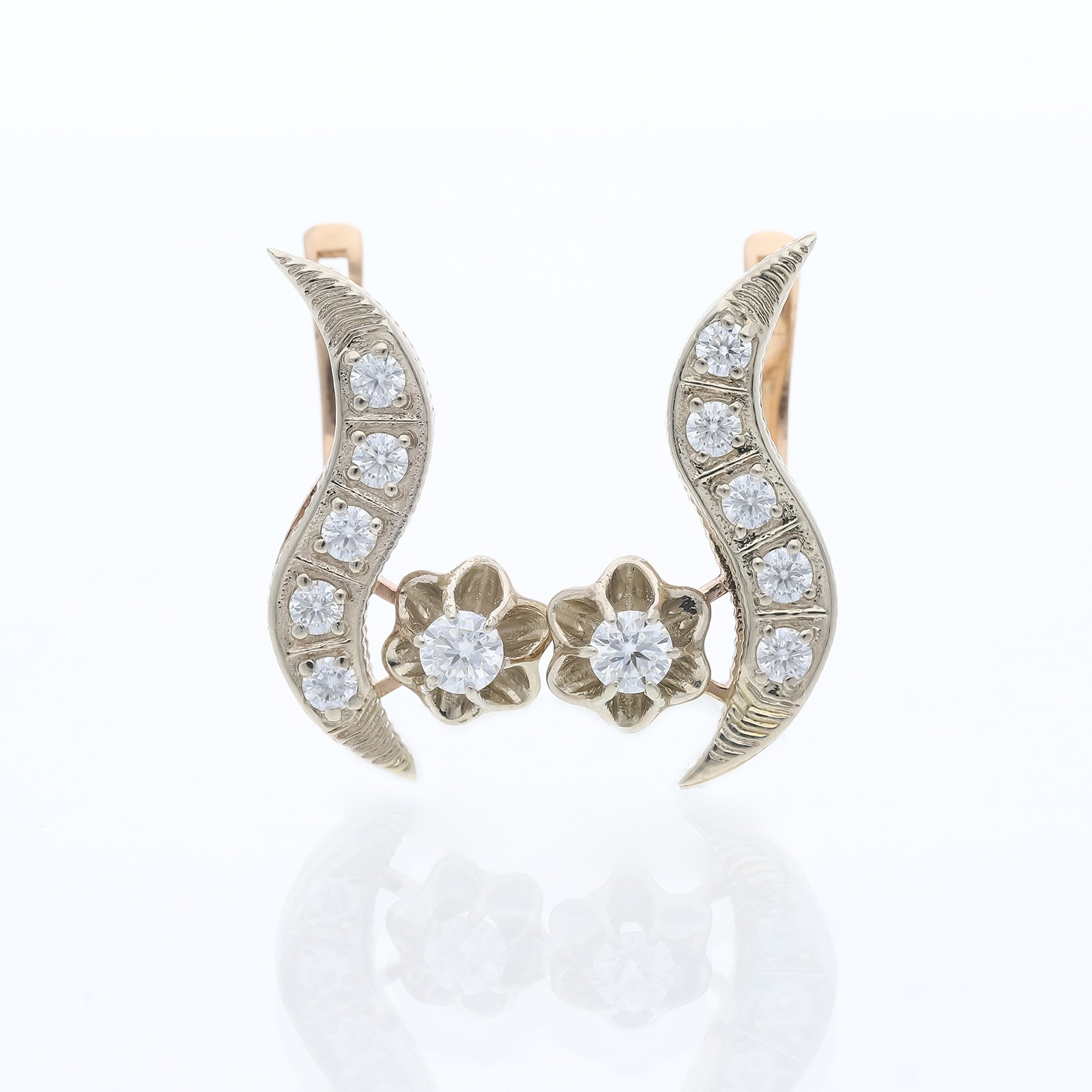 Earrings with brilliant-cut diamonds, 0.40 ct., 585 gold (14 karat),…