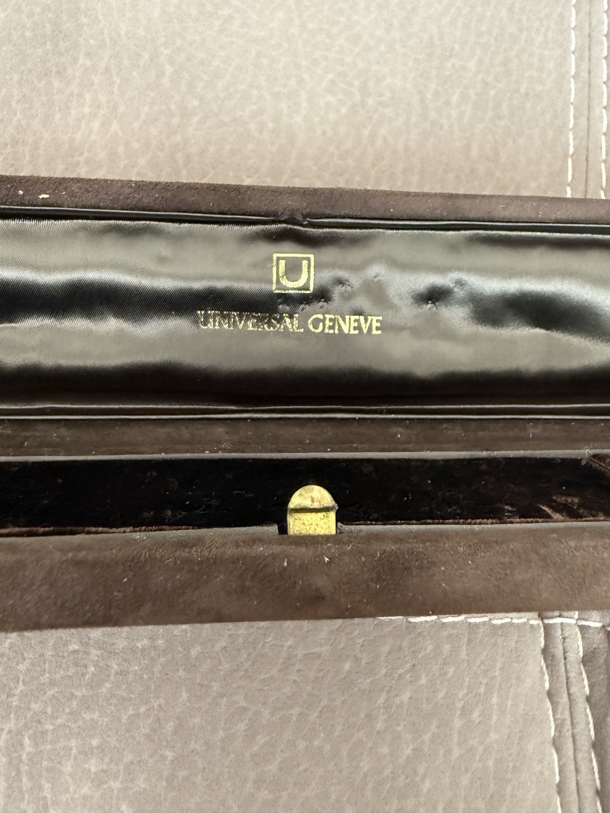 VINTAGE WATCH BOX UNIVERSAL GENEVE VERY RARE WATCH BOX UNIVERSAL GENEVE