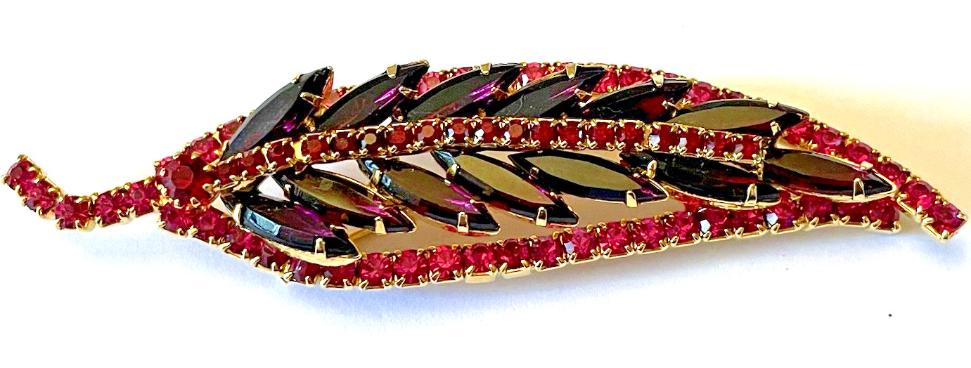 Vintage Juliana STYLE Purple and Pink Rhinestone 3.5″ Leaf Brooch Pin