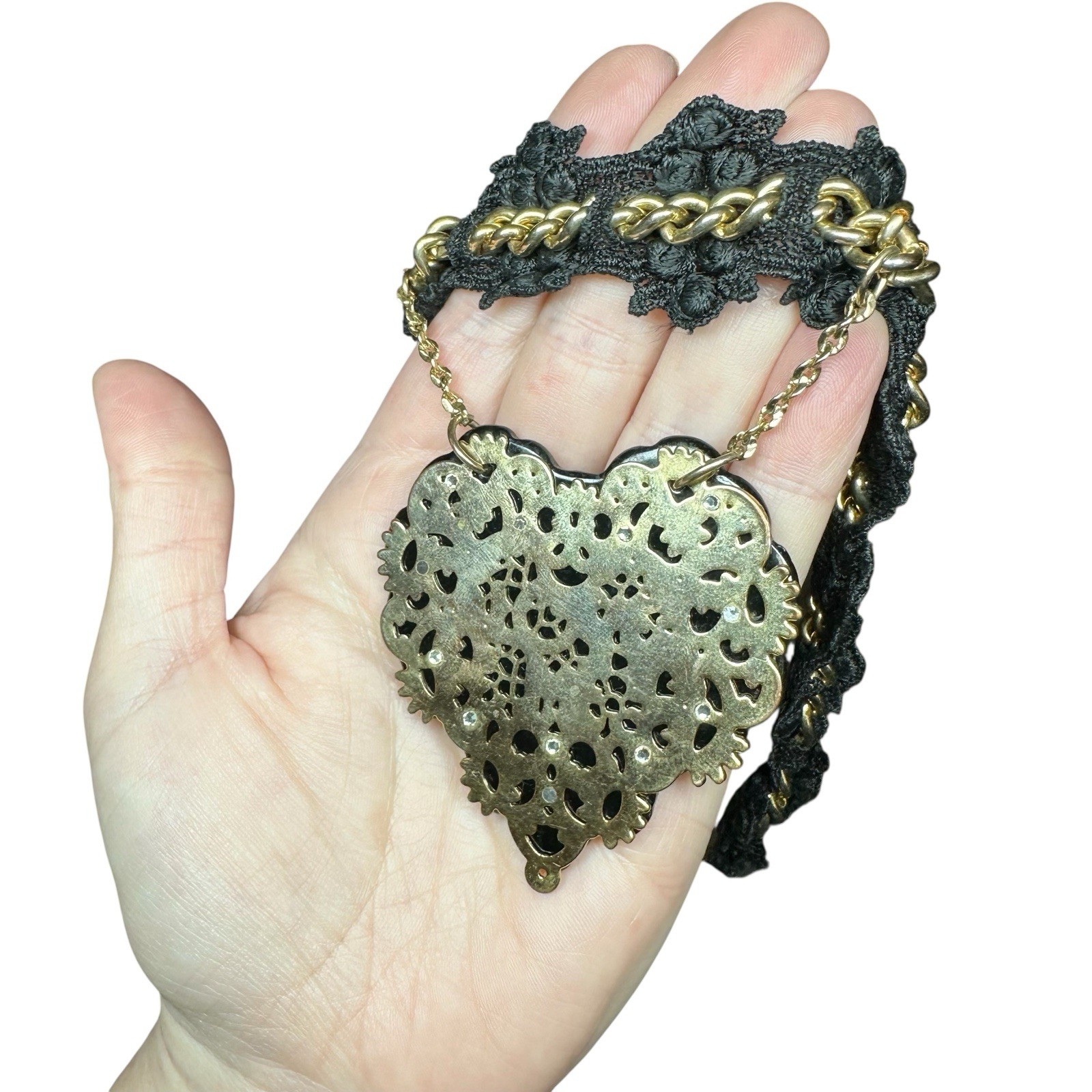 BETSEY JOHNSON Gold Tone LOVE ME Lg Heart CROCHETED Choker NECKLACE Steam Punk