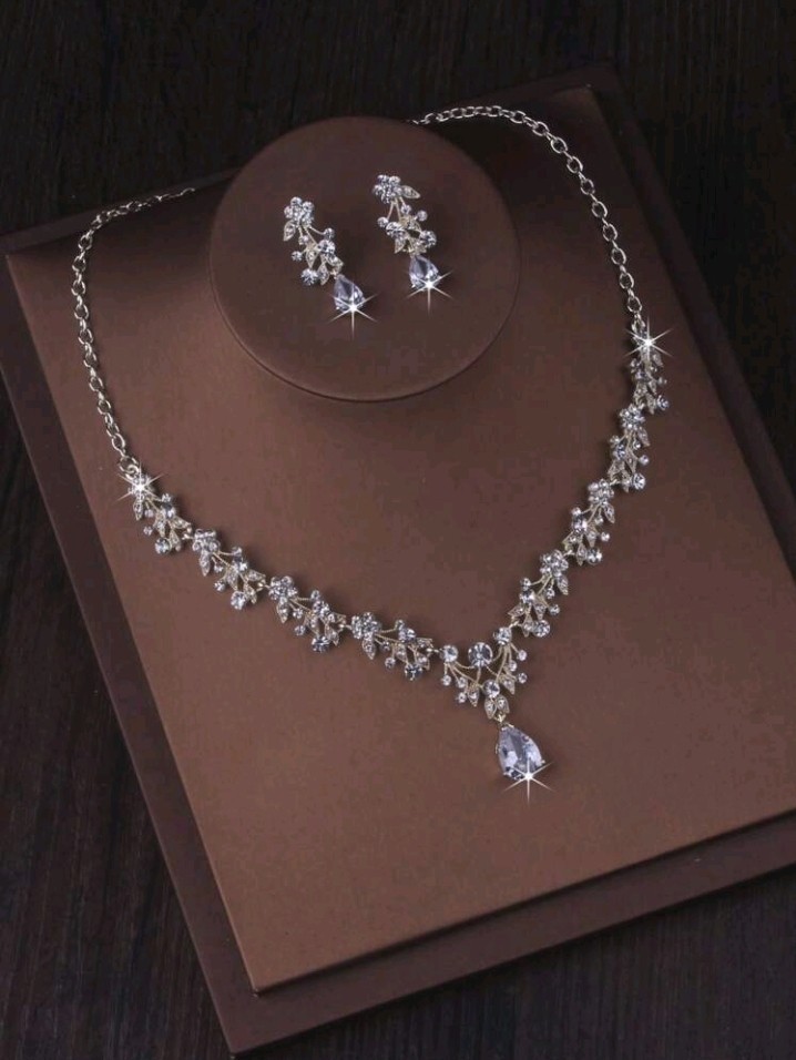 Silver-Plated Zinc White/Colorless CZ Necklace & Earrings Set