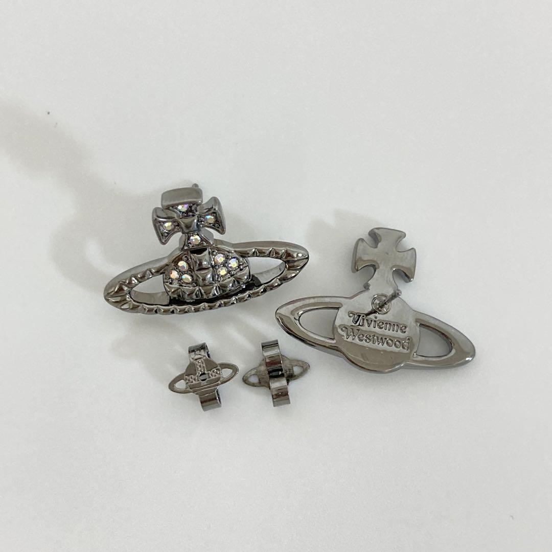 Vivienne Earrings Pierce Orb gunmetal Crystal w/Pouch IN BOX