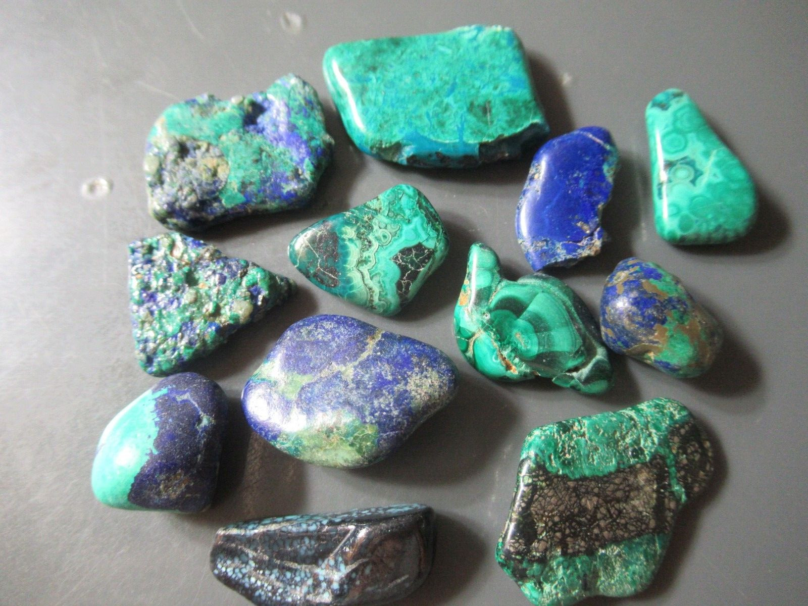 AZURITE-MALACHITE FLATS & STONES 150tcw 14mm X 11mm TO 24mm X 18mm #506