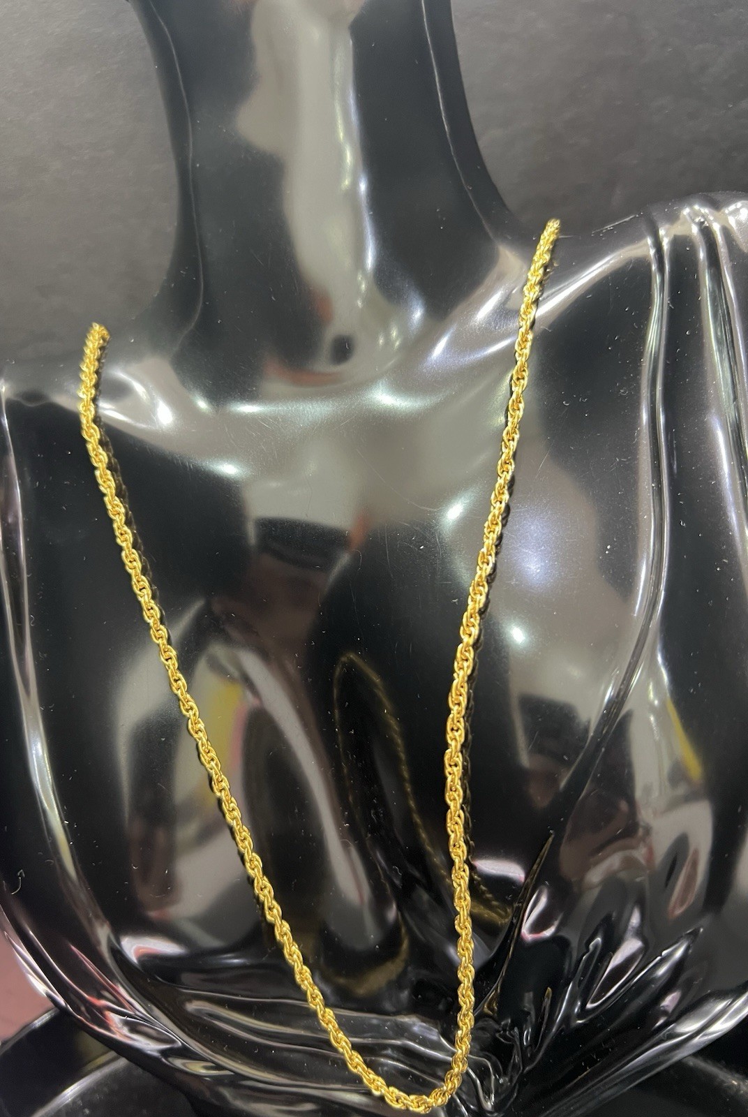 18K Yellow Gold Rope Spiga Chain Necklace 26 Inches