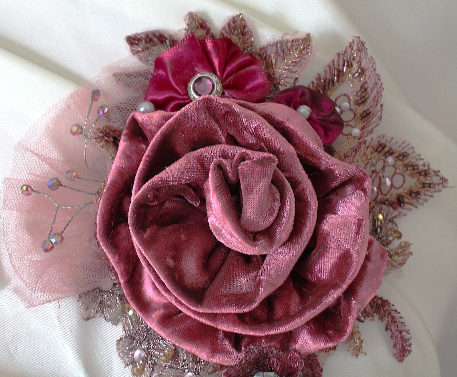 Vintage Style Statement Fabric Flower Brooch Pin Corsage in Dusty Rose