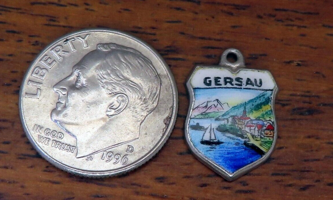 Vintage silver SWITZERLAND GERSAU LAKE LUCERNE SHORE BOATS TRAVEL charm #87