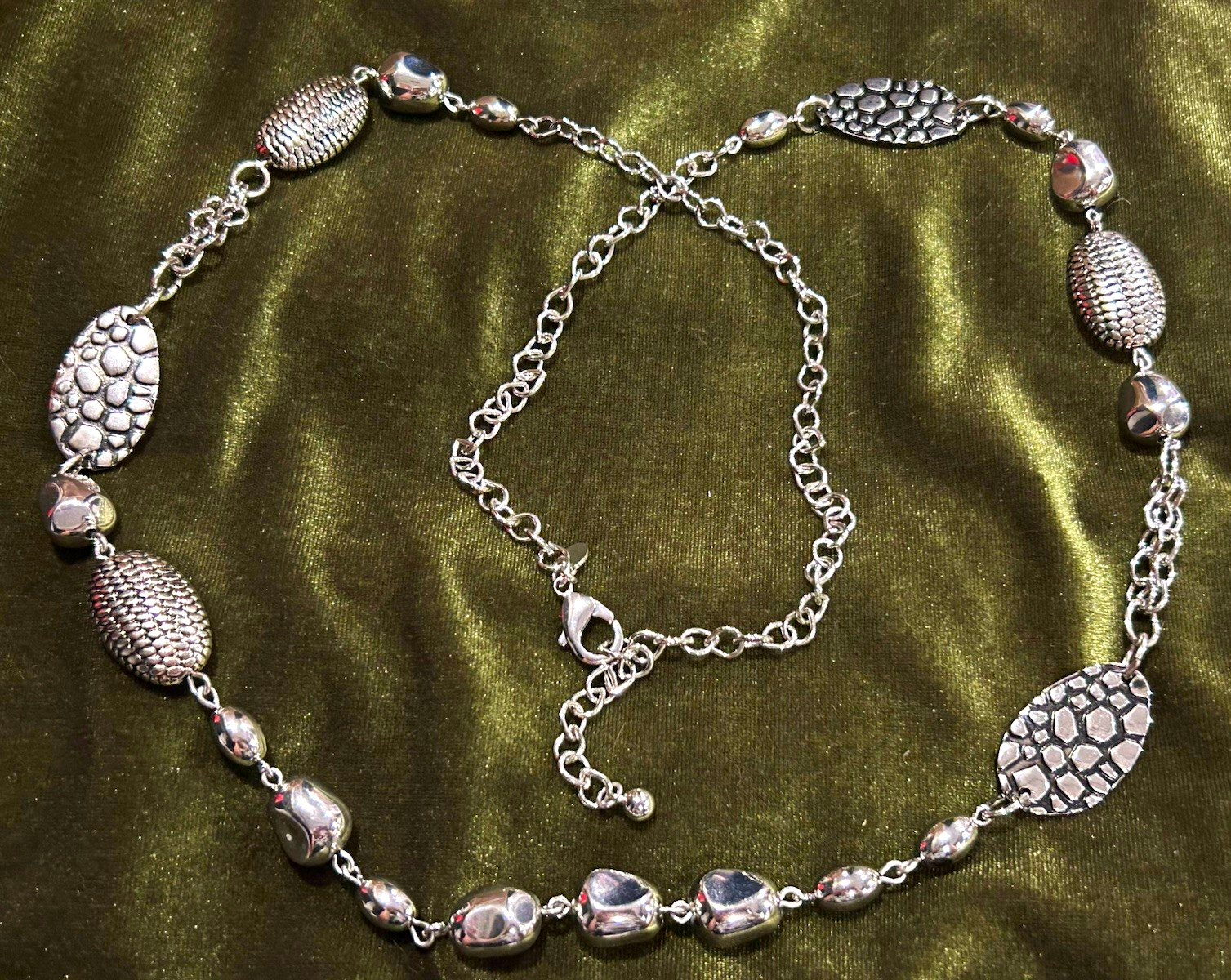Chico’s Silver Tone Cable Chain Necklace Crystal Beads Adjustable Lobster