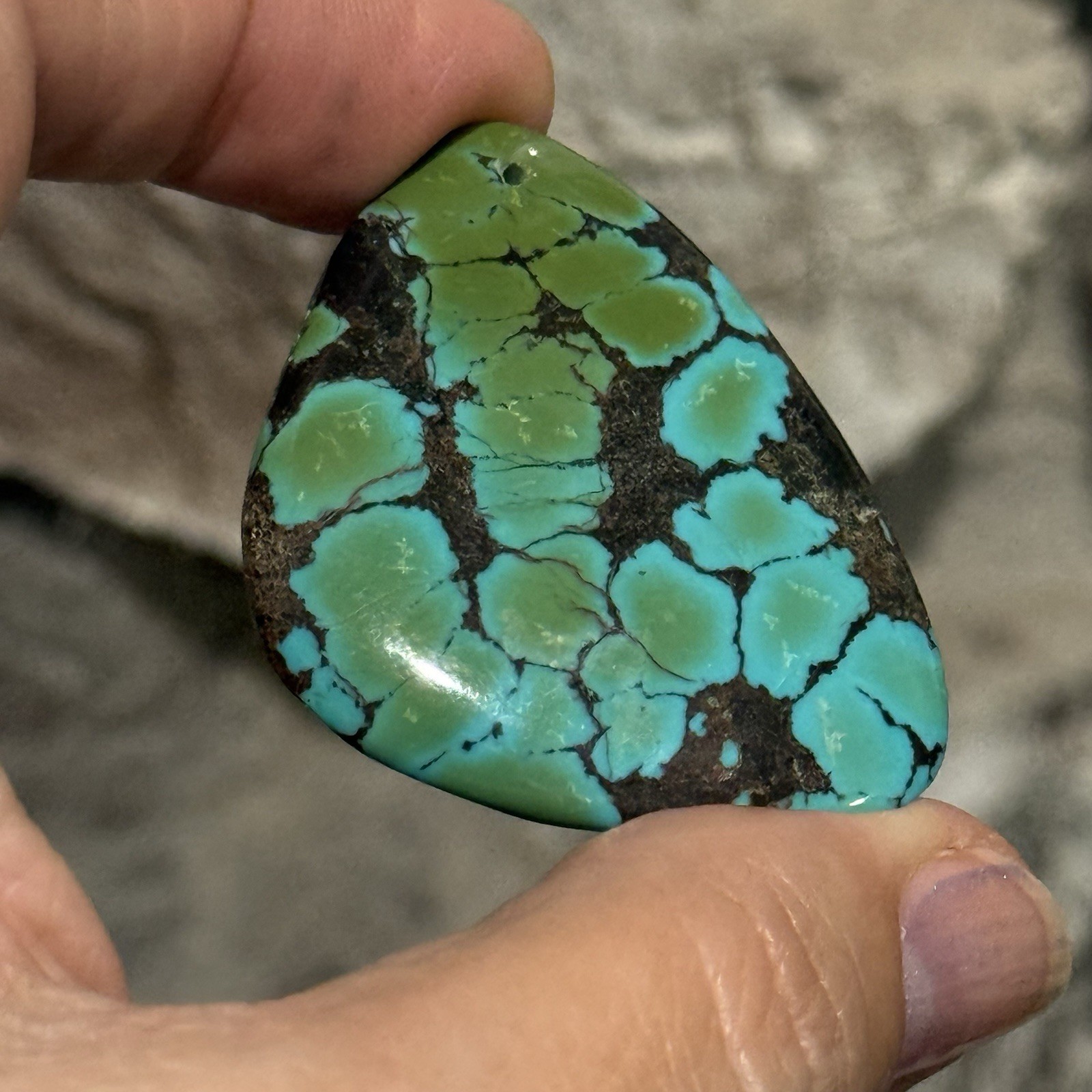 57.4ct 44x34x7mm Natural Blue Hubei Turquoise Drilled Stone Pendant Old Stock