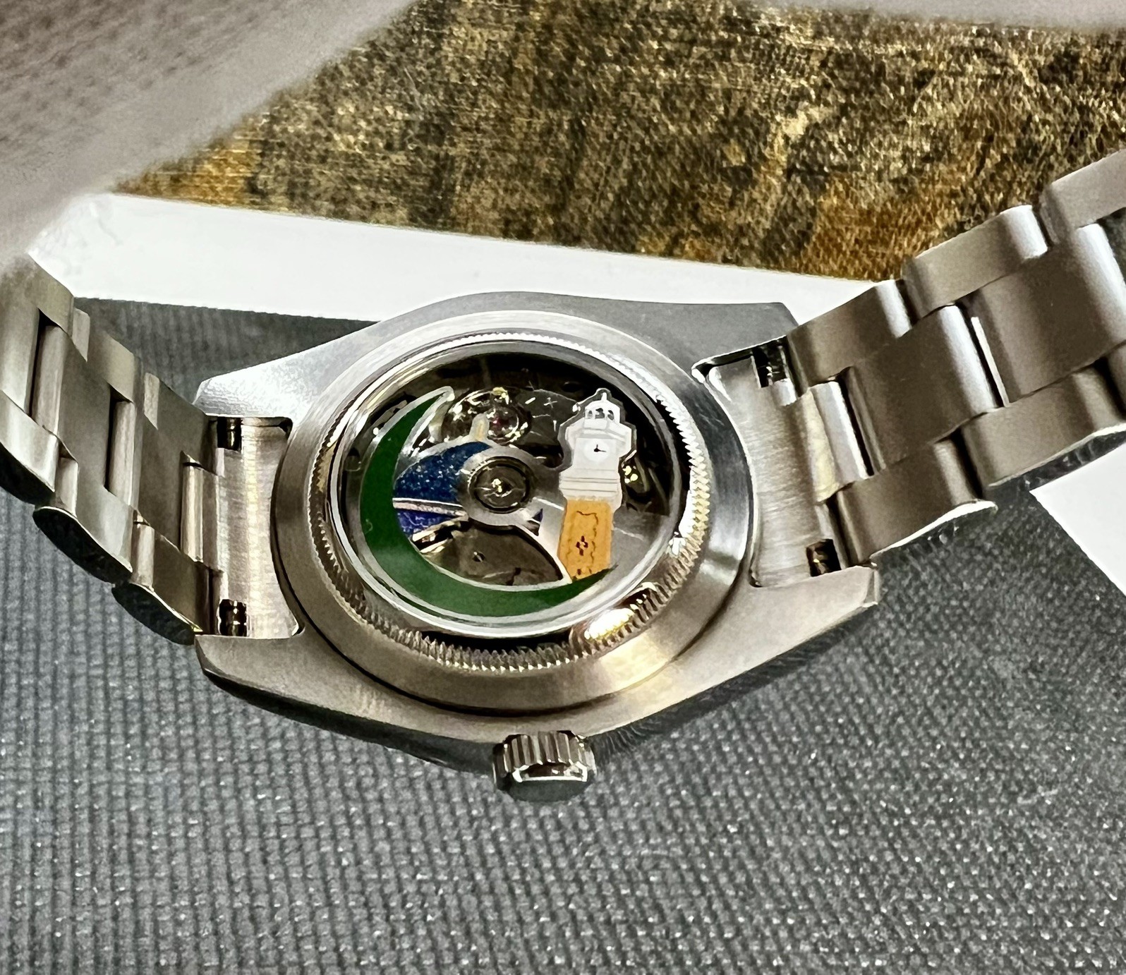 Custom Made 39mm Watch with Green Palm Dial, NH35A TMI Movement