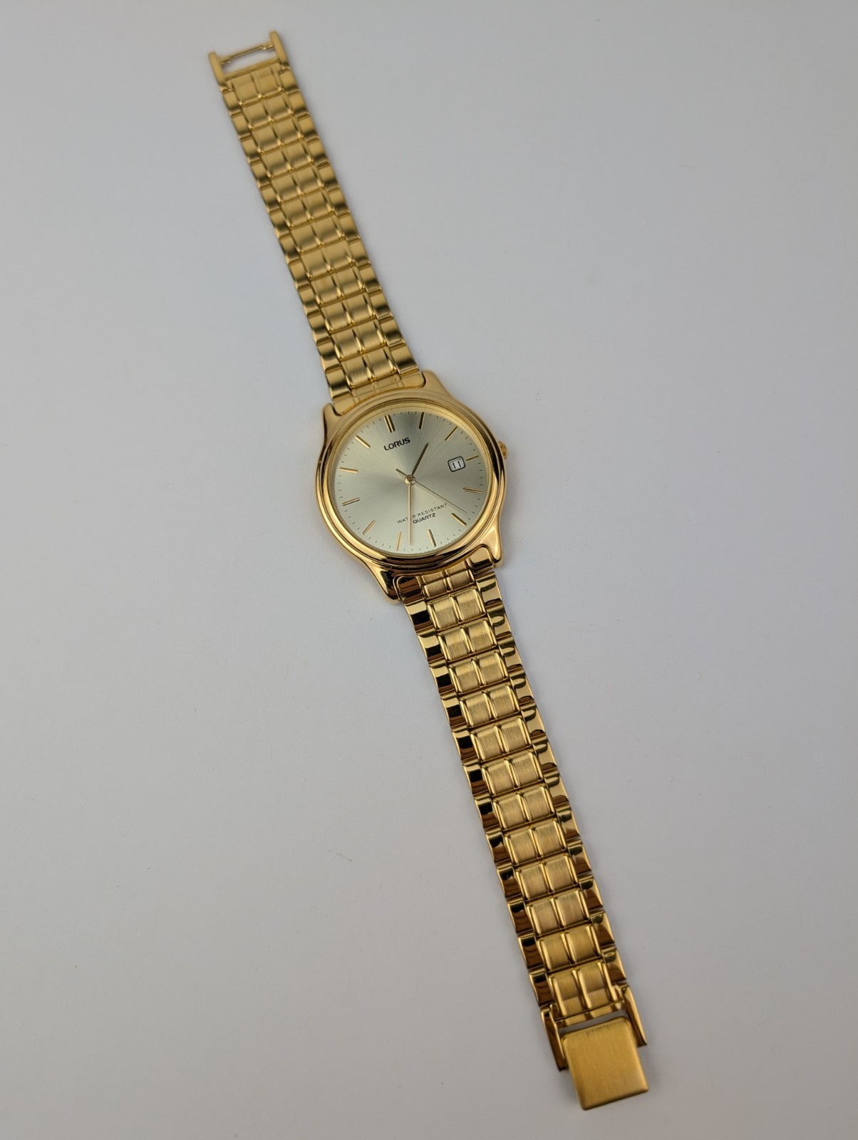 Vintage Lorus V732-0A90 Quartz Mens Watch Analog, NOS Condition UNTESTED