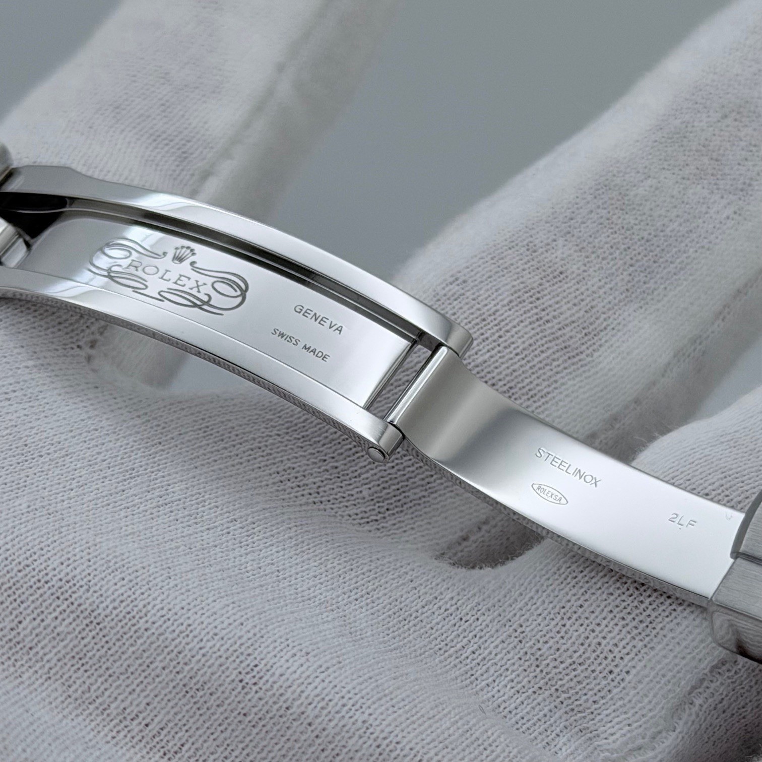 Rolex Oyster Perpetual 124300 41mm Silver Dial Stainless Steel Box Paper
