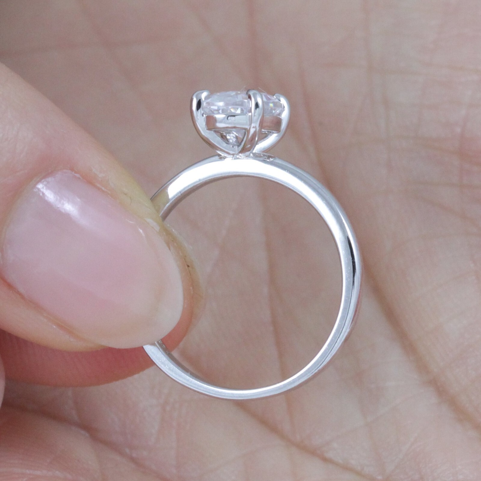 1.25ct Oval Cut Solitaire CZ Wedding Engagement Ring 925 Sterling Silver S10450E