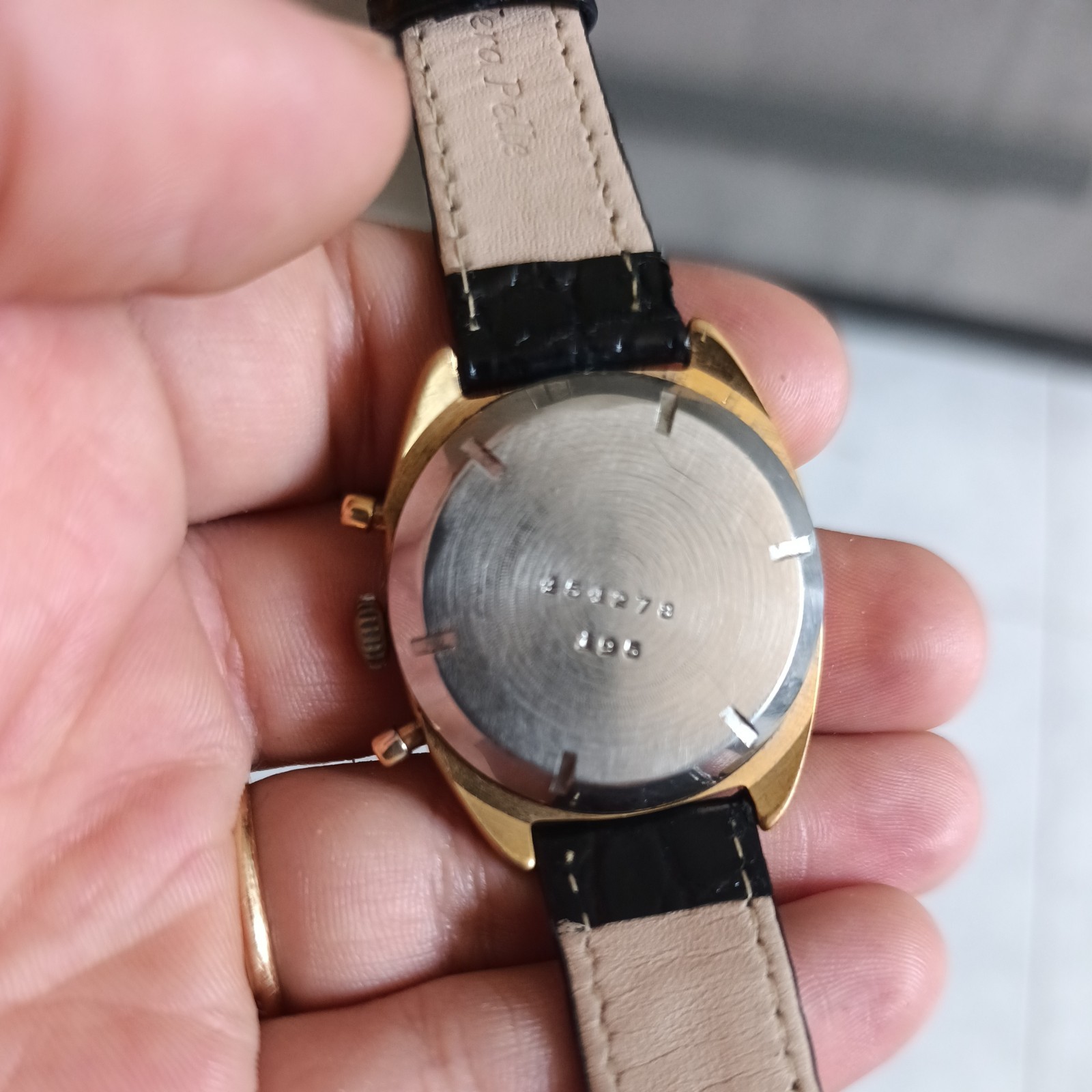 Vintage TOURIST Reverse Panda Chronograph – Valjoux 7733 – 1970s – Working
