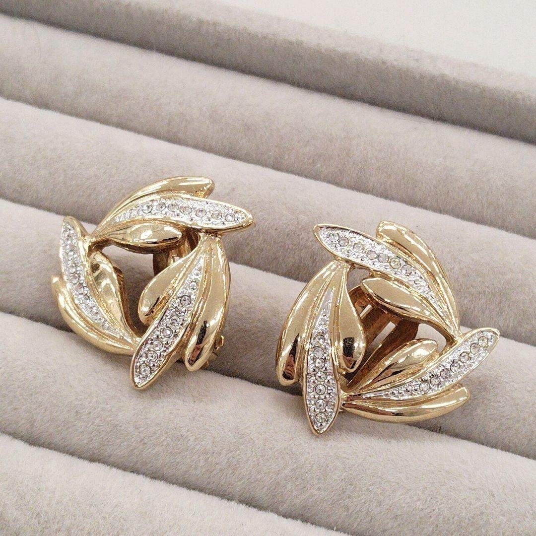 Near mint Pierre Cardin Leaf Design Earrings with Crystals